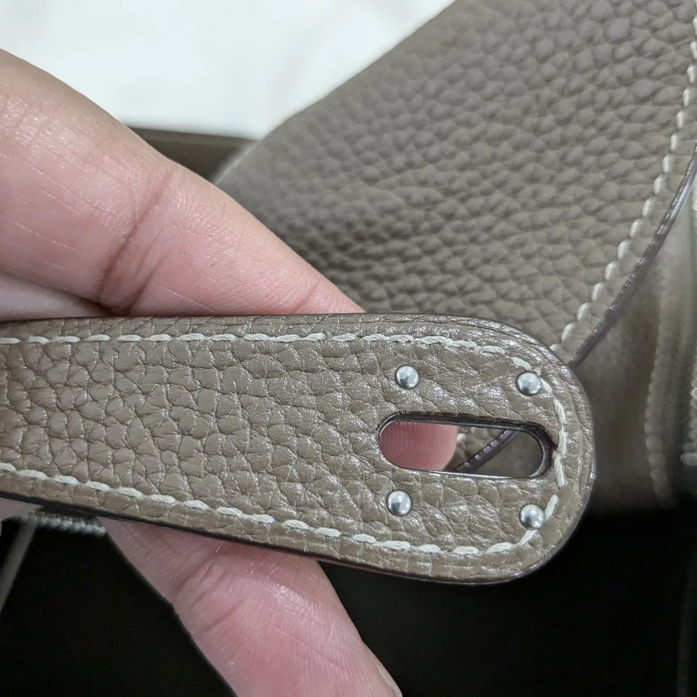 Elegant Brown Satchel Bag - Picture 14 of 16